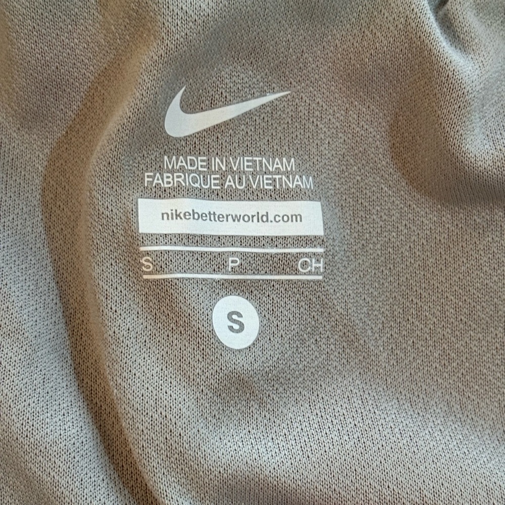 NIKE Sz Small NWT Women's Pink Running Shorts - Picture 6 of 7